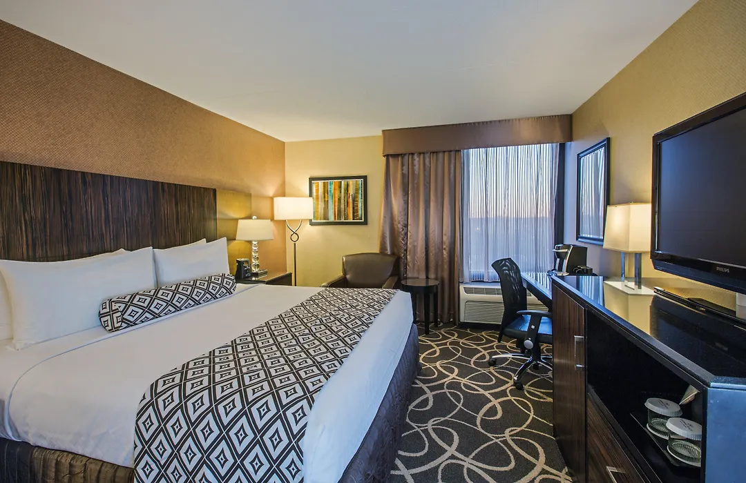 Crowne Plaza Newark Airport By Ihg-1