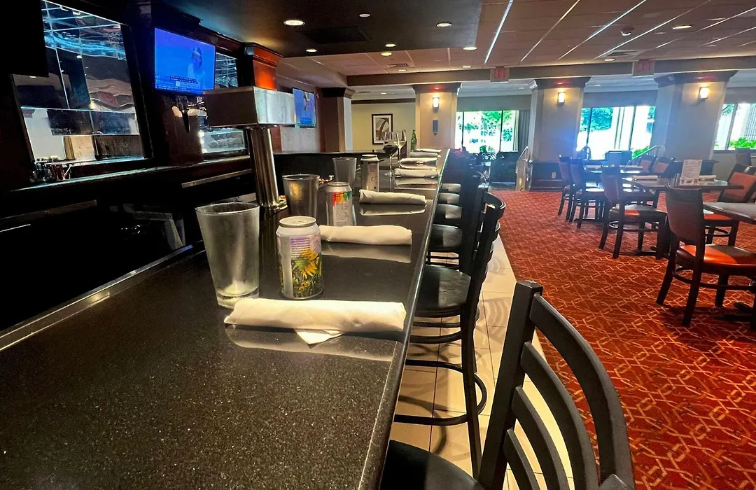 Crowne Plaza Newark Airport By Ihg-1